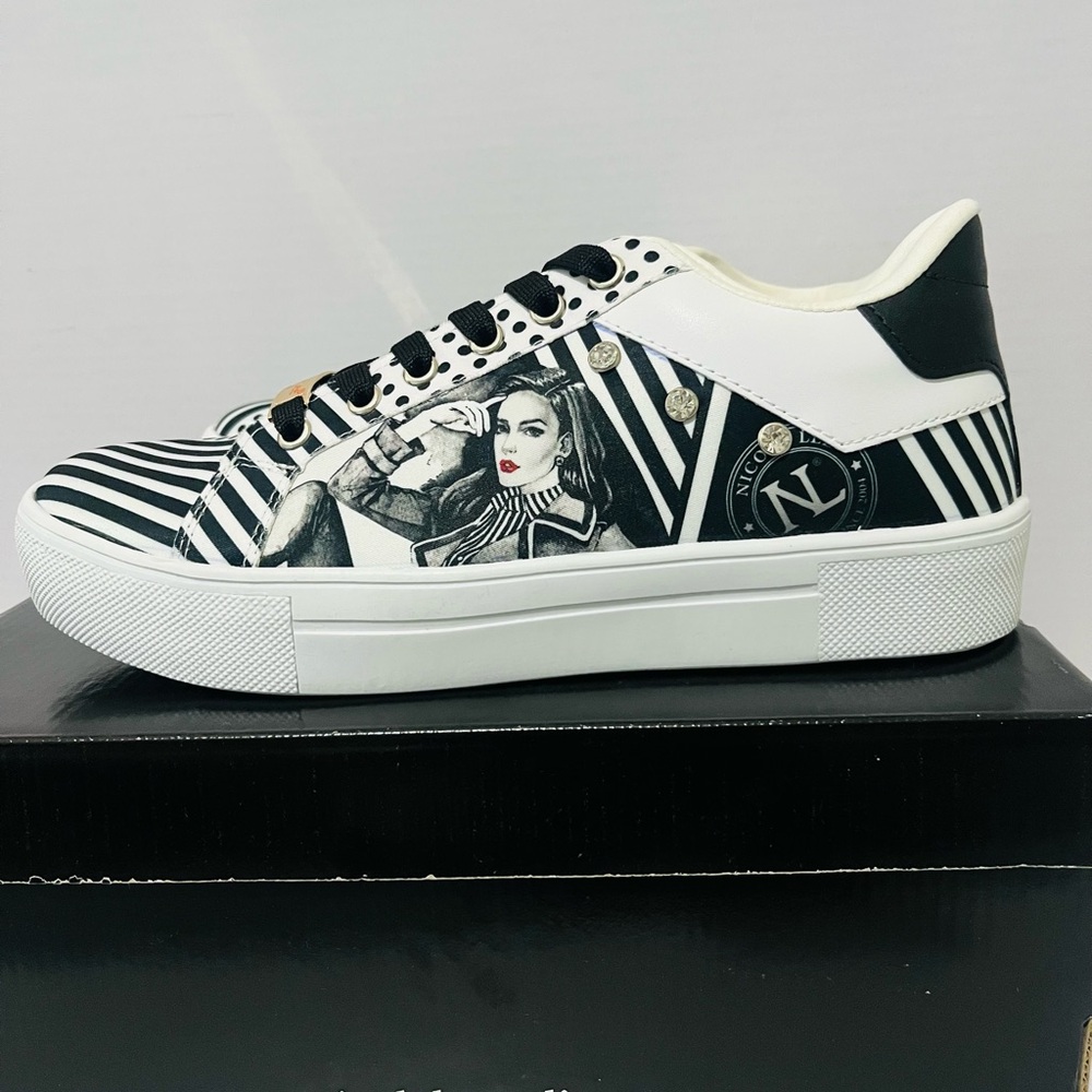 Nicole Lee Women's Black and White Sneakers